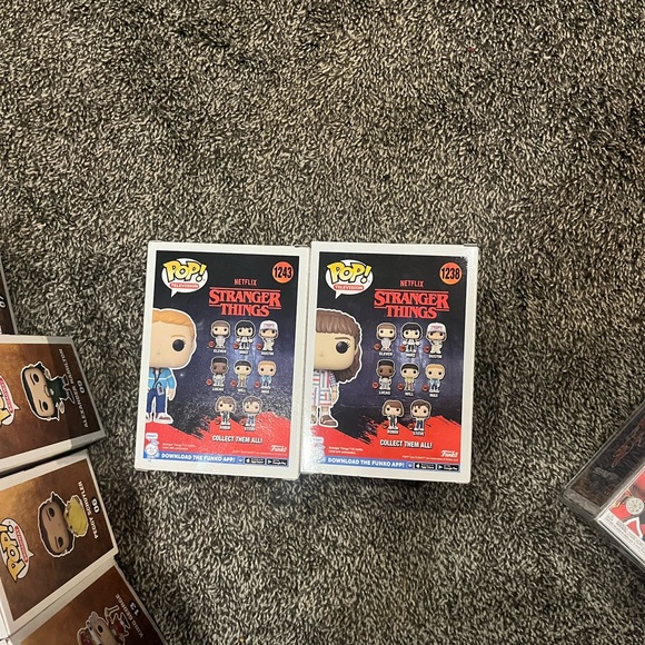 Stranger Things Funk Pop set - Picture 2 of 3